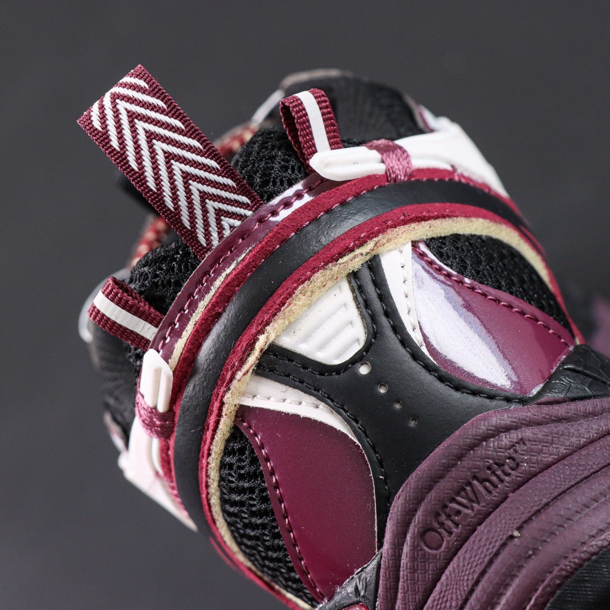 Off-White Be Right Back 'Bordeaux' — vue 7