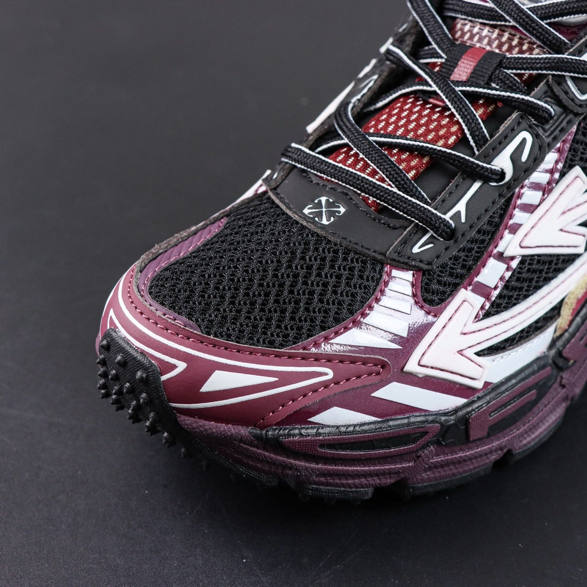 Off-White Be Right Back 'Bordeaux' — vue 11