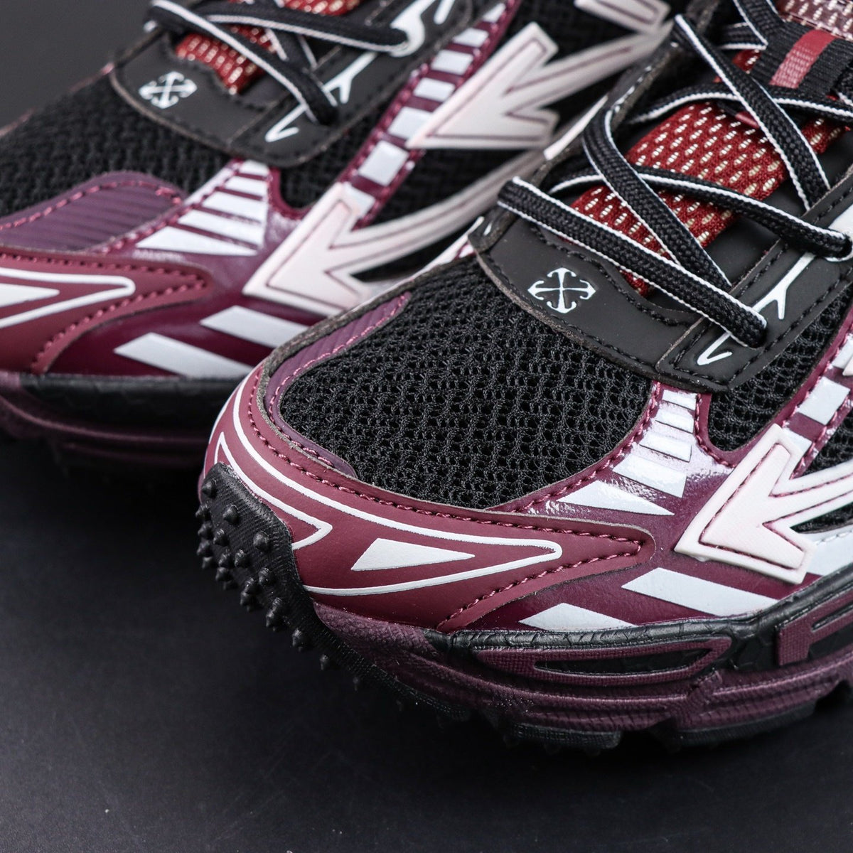 Off-White Be Right Back 'Bordeaux' — vue 14