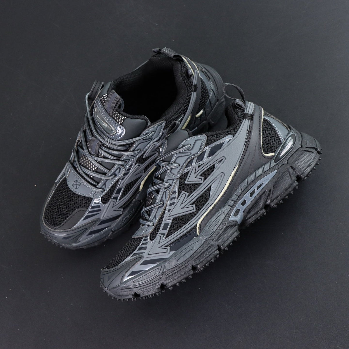 Off-White Be Right Back 'Anthracite' — vue 12