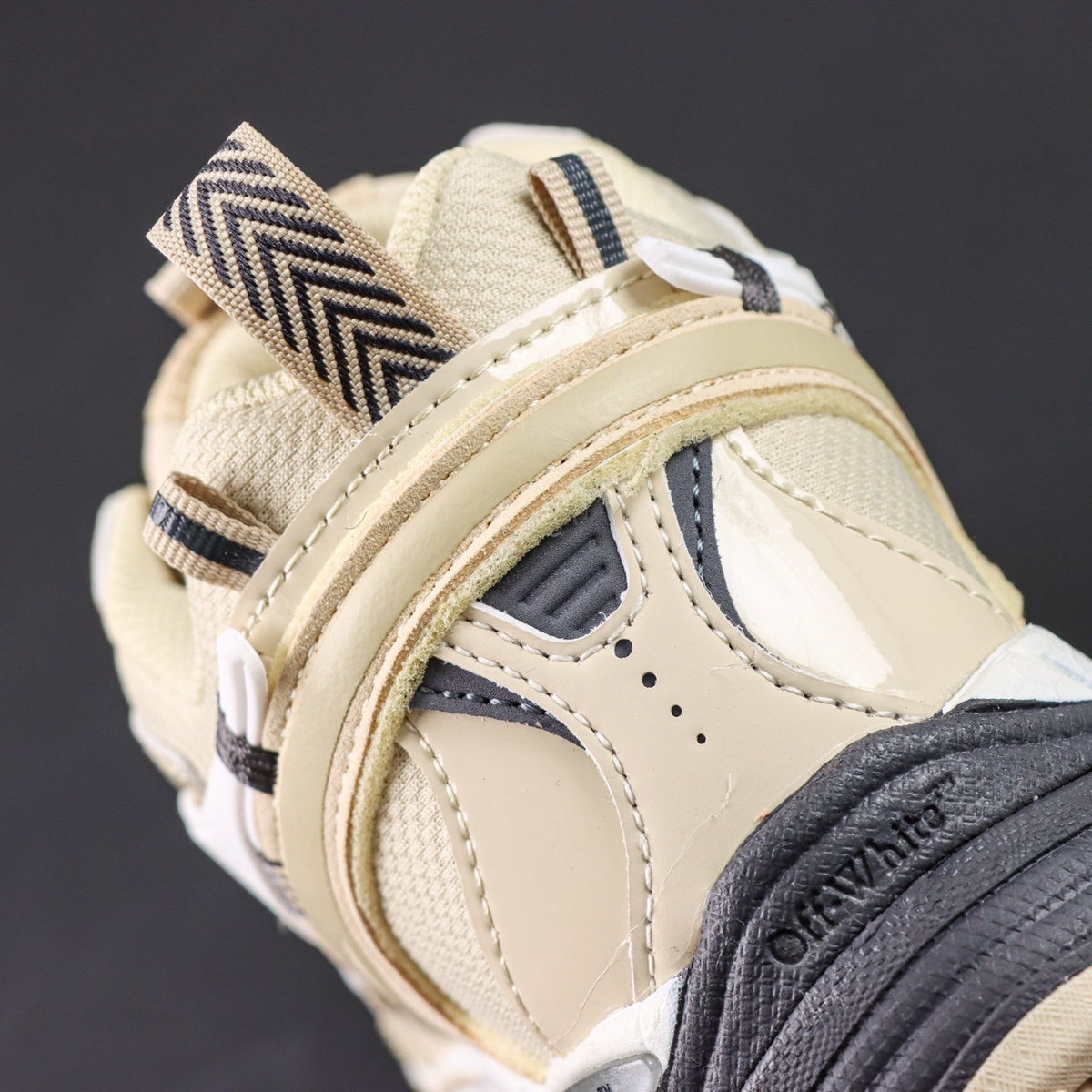 Off-White Be Right Back 'Beige Sable' — vue 6