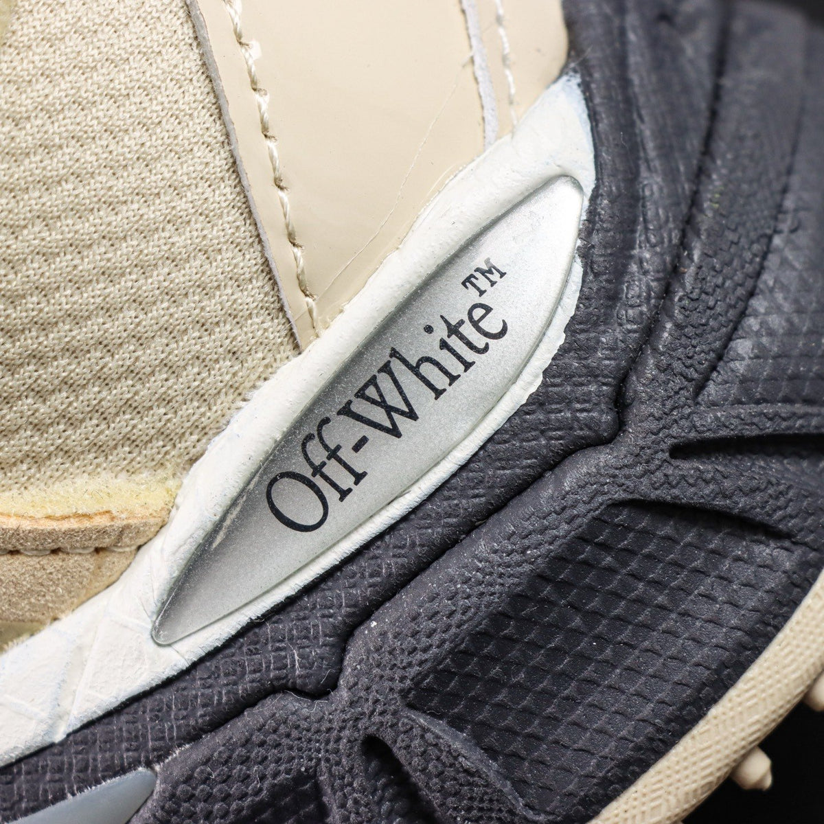 Off-White Be Right Back 'Beige Sable' — vue 8