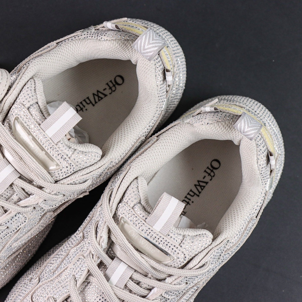 Off-White Be Right Back 'Gris Perle' — vue 14