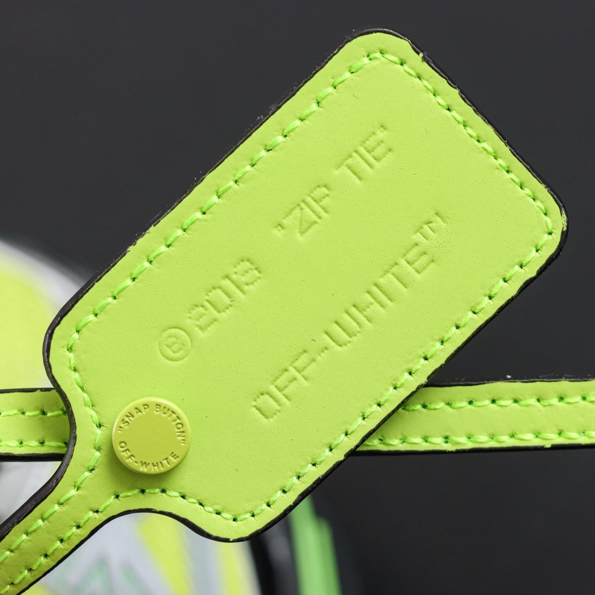 Off-White Be Right Back 'Vert Fluo Noir' — vue 3