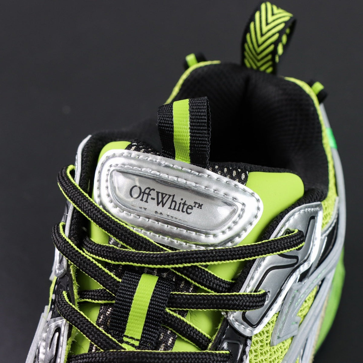 Off-White Be Right Back 'Vert Fluo Noir' — vue 10