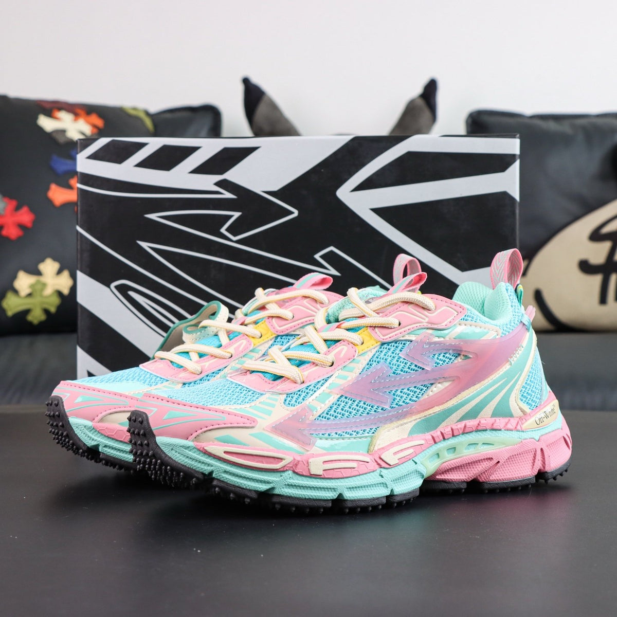 Off-White Be Right Back 'Rose Turquoise' — vue 17