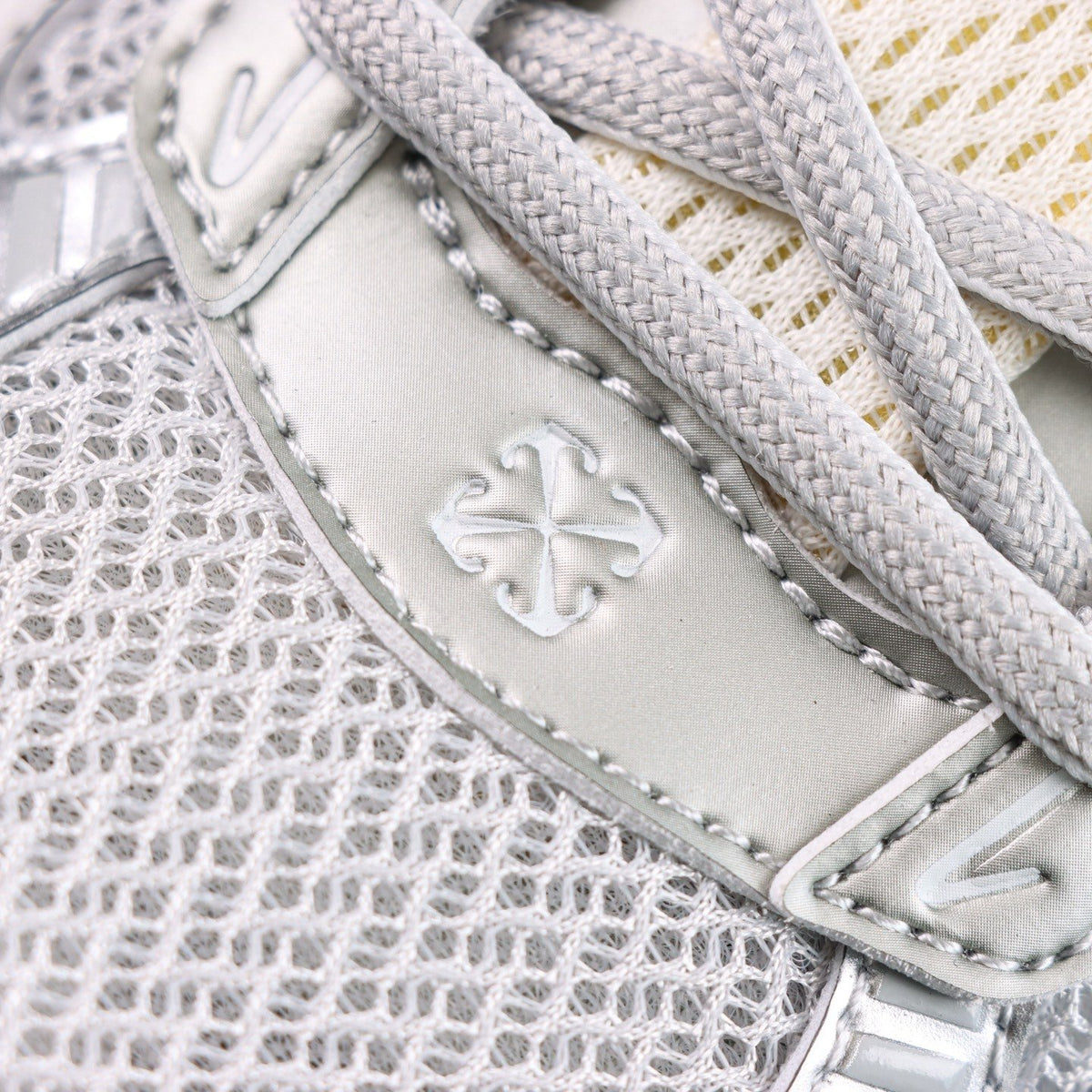 Off-White Be Right Back 'Blanc Argent' — vue 3