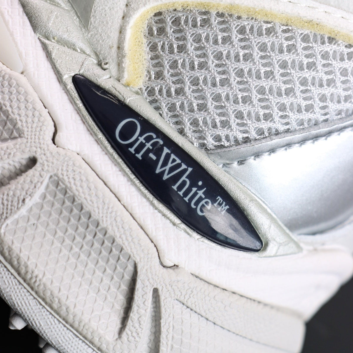 Off-White Be Right Back 'Blanc Argent' — vue 8