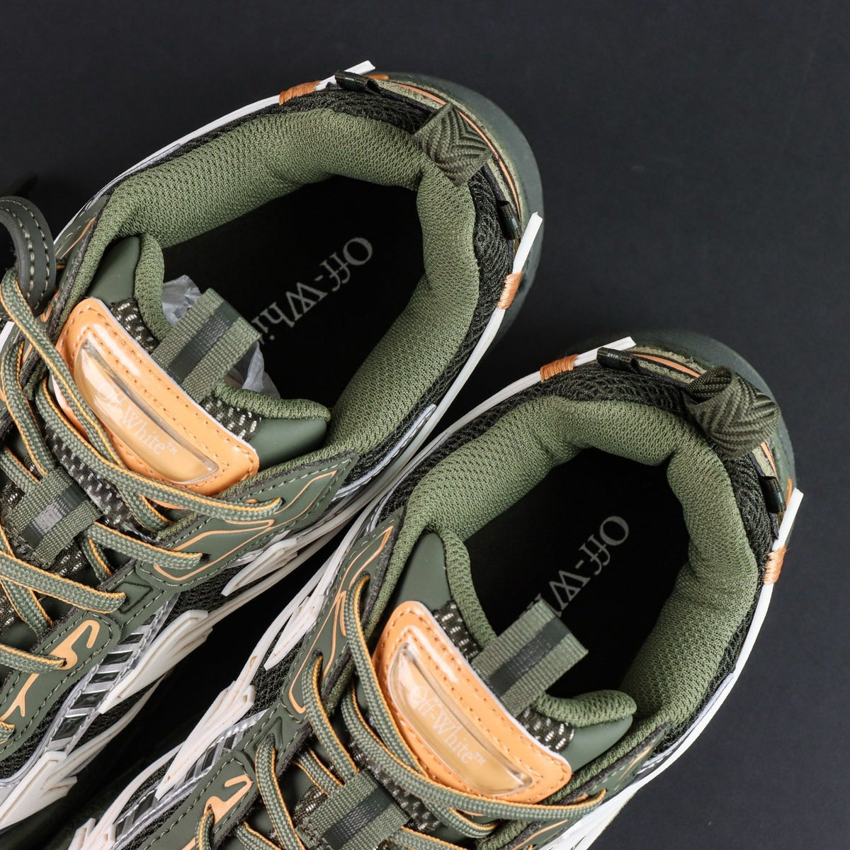 Off-White Be Right Back 'Kaki Orange' — vue 13