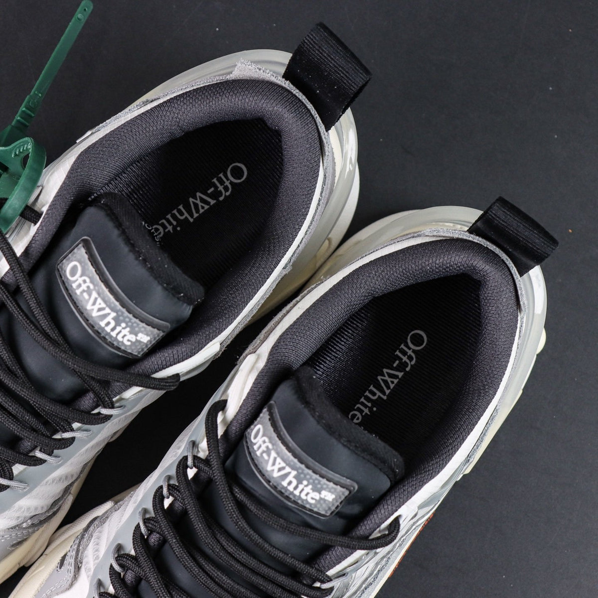 Off-White Odsy-1000 'Gris Argent' — vue 4