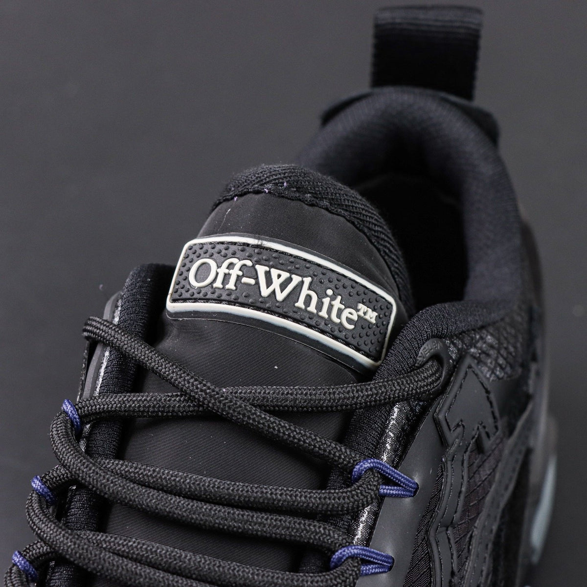 Off-White Odsy-1000 'Noir' — vue 10