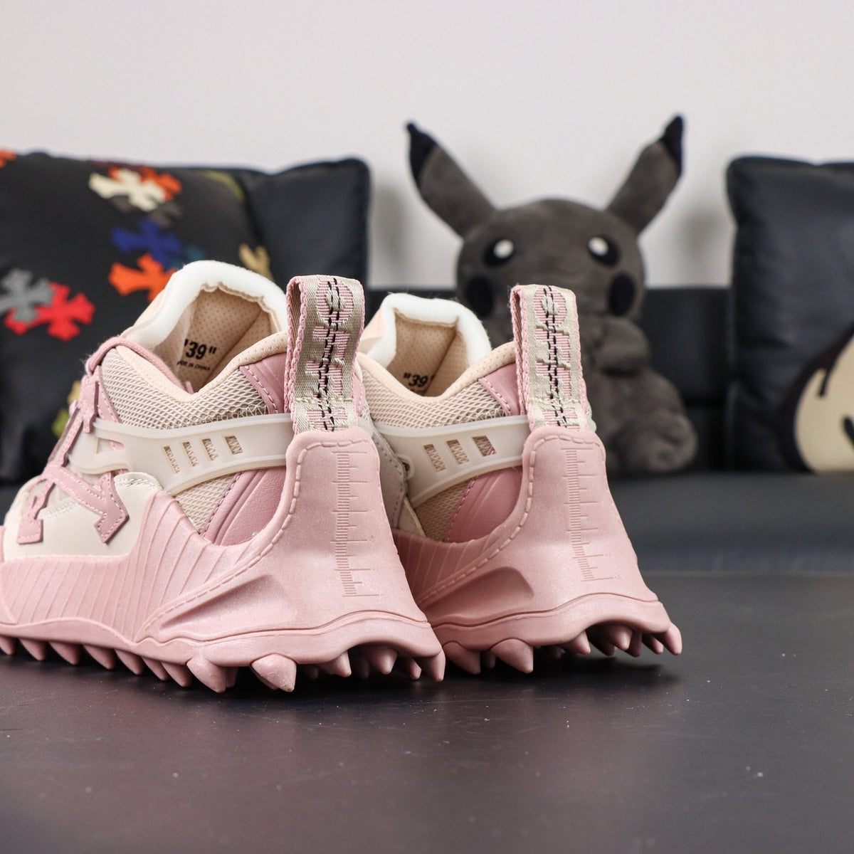 Off-White Odsy-1000 'Rose' — vue 16