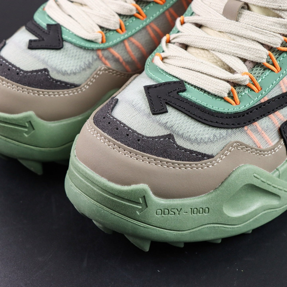 Off-White Odsy-1000 'Vert Sauge' — vue 14