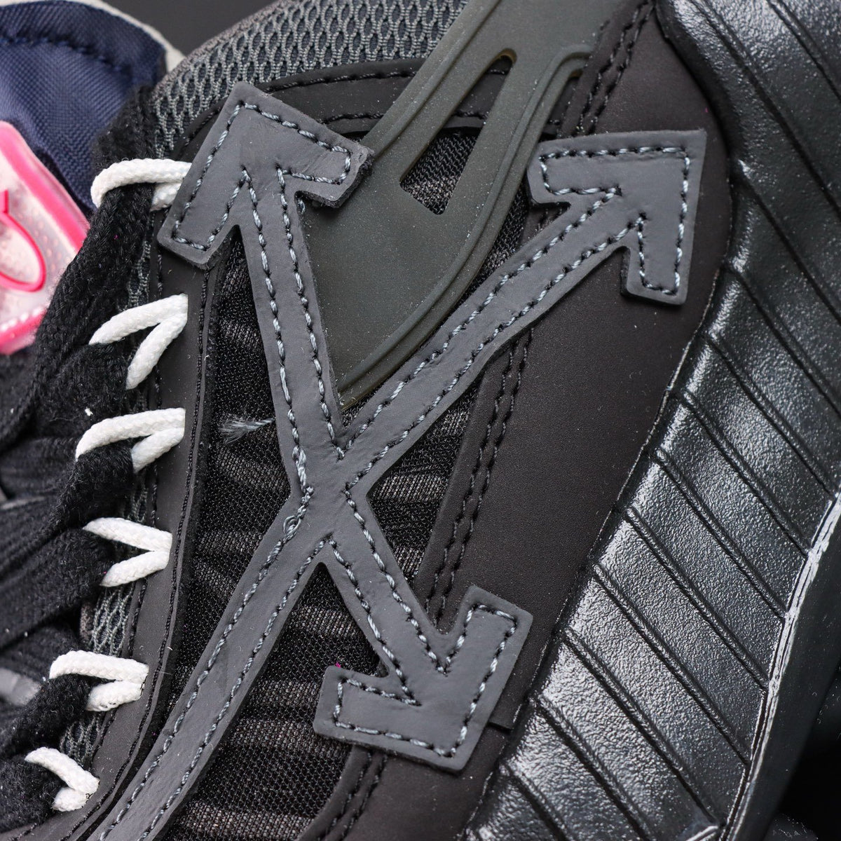 Off-White Odsy-1000 'Noir Intégral' — vue 9