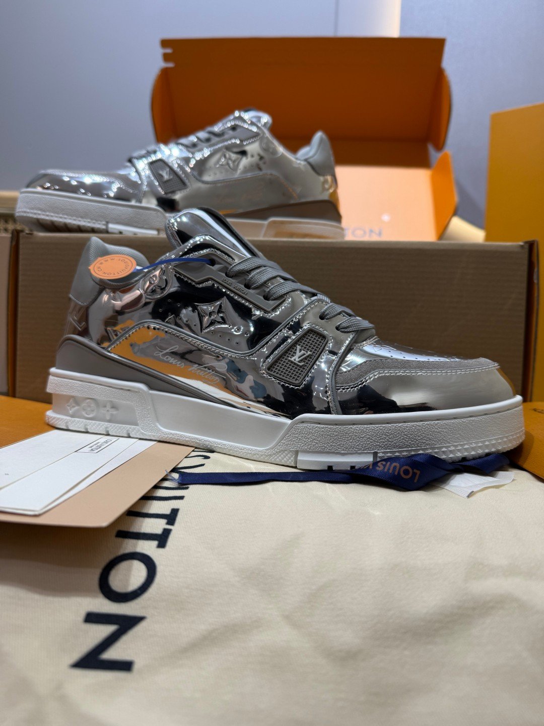Sneakers Trainer 'Argent Métallisé' — vue 2