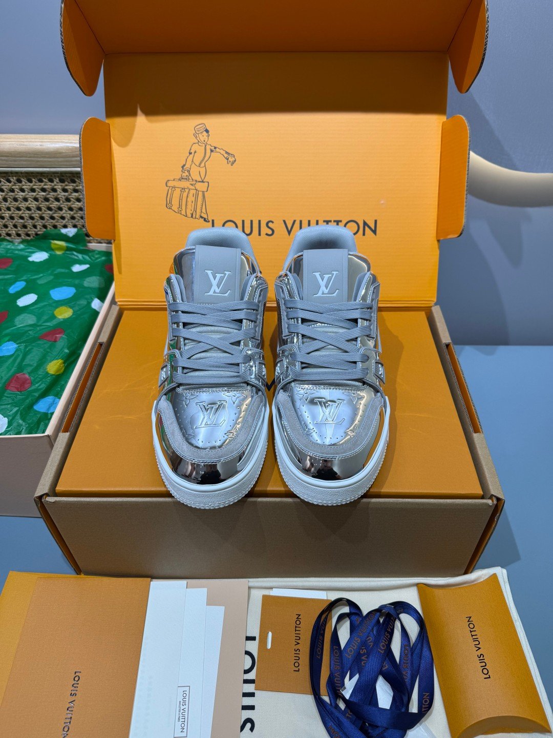 Sneakers Trainer 'Argent Métallisé' — vue 5