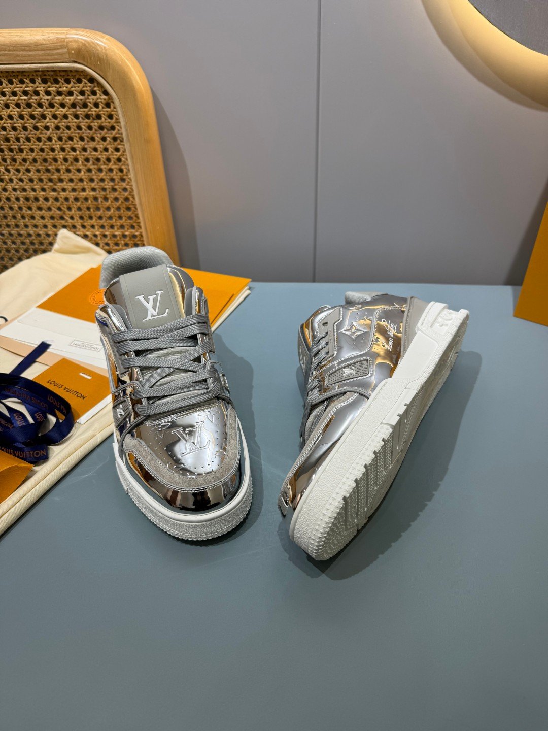 Sneakers Trainer 'Argent Métallisé' — vue 26