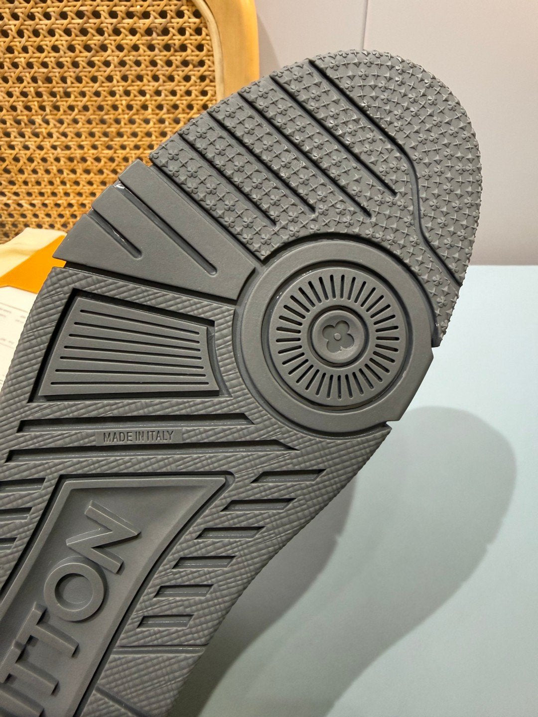 Sneakers Trainer 'Gris Anthracite Métallisé' — vue 7