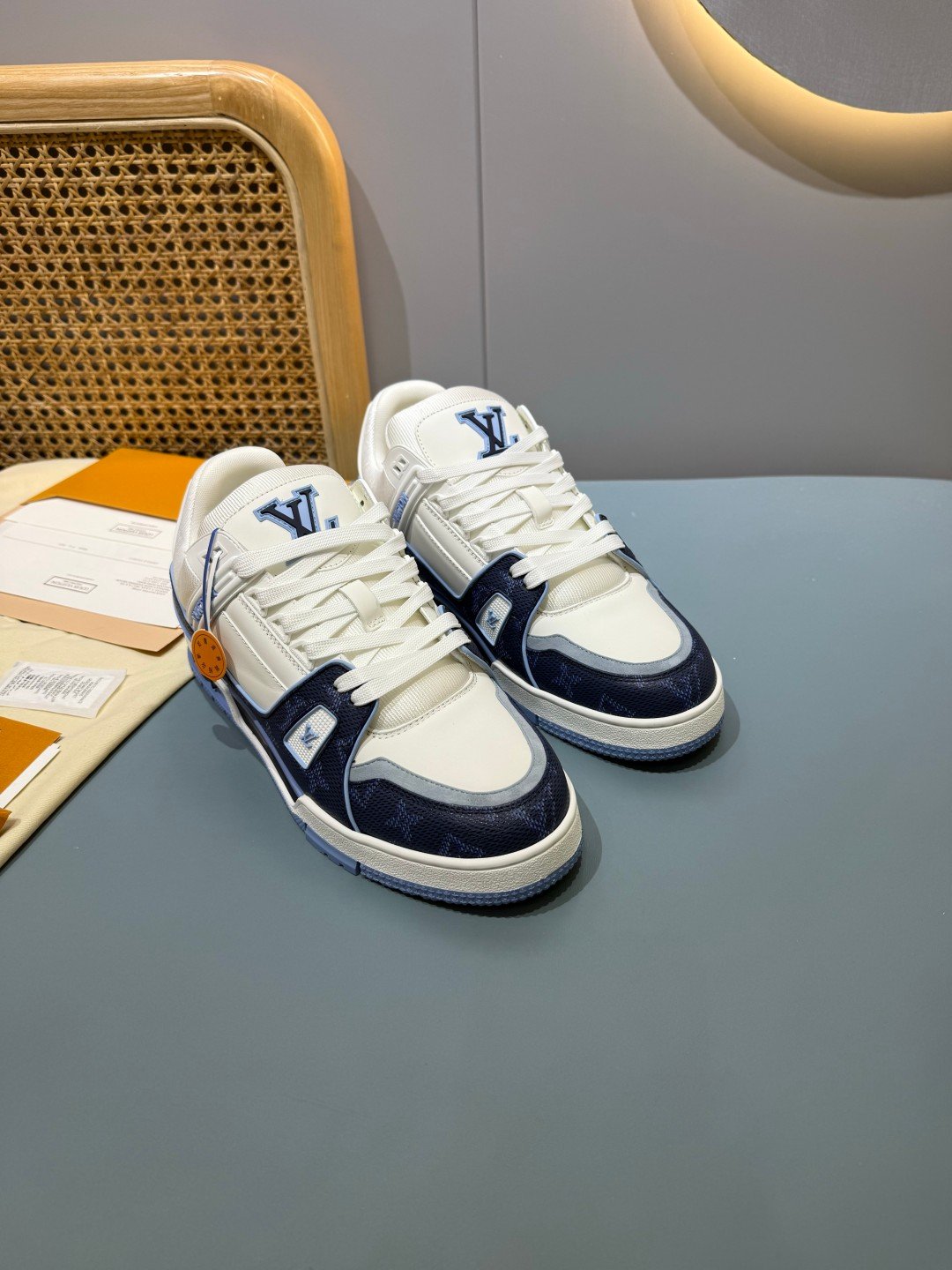 Sneakers Trainer 'Blanc Bleu Denim' — vue 18