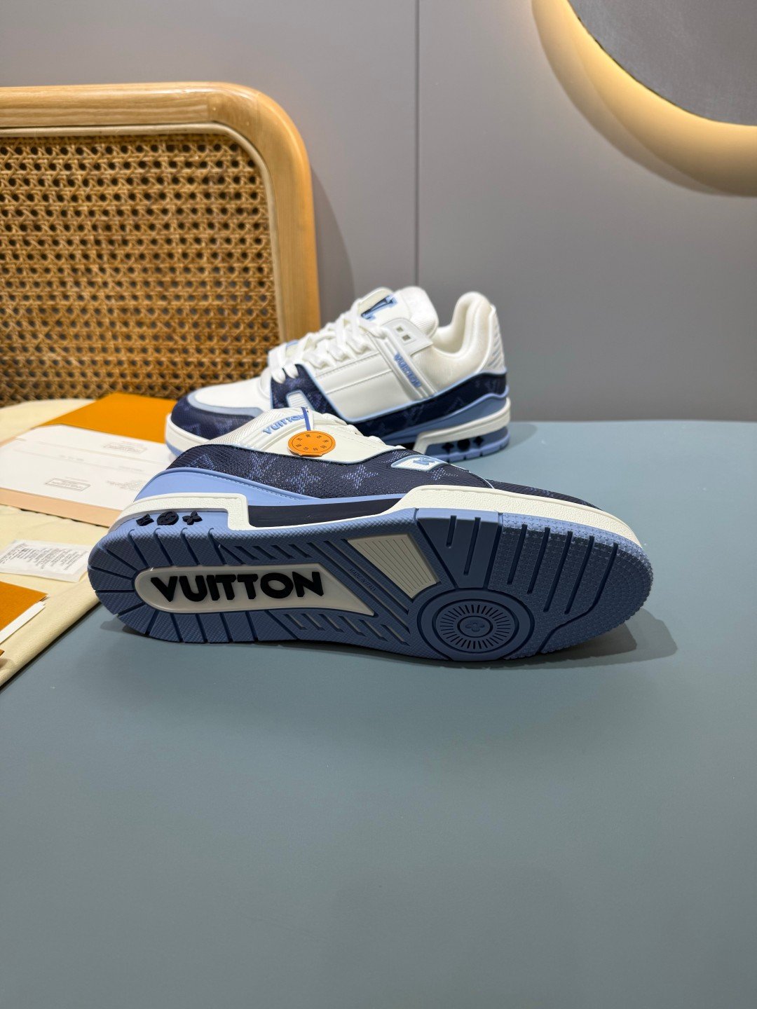 Sneakers Trainer 'Blanc Bleu Denim' — vue 20
