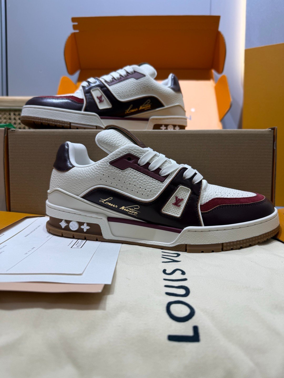 Sneakers Trainer 'Blanc Bordeaux' — vue 2
