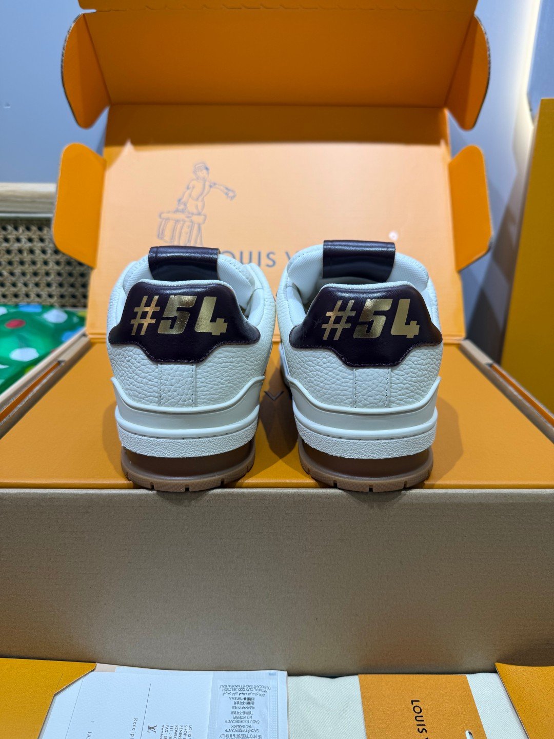 Sneakers Trainer 'Blanc Bordeaux' — vue 3