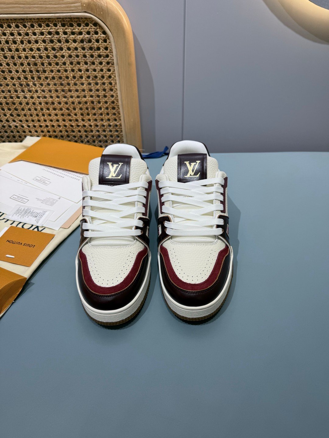 Sneakers Trainer 'Blanc Bordeaux' — vue 18