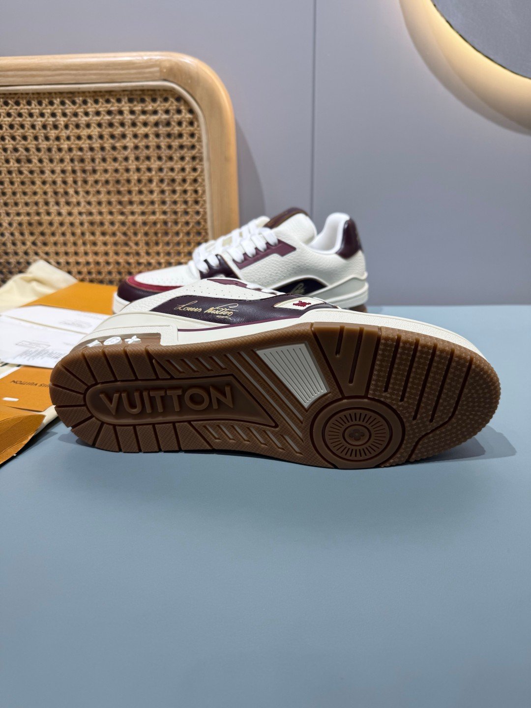 Sneakers Trainer 'Blanc Bordeaux' — vue 19