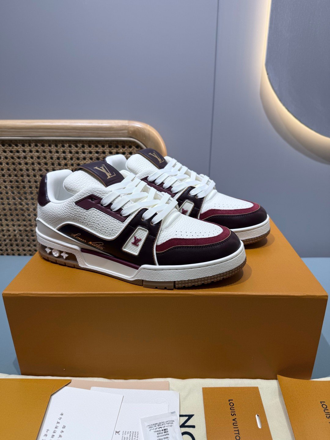 Sneakers Trainer 'Blanc Bordeaux' — vue 28