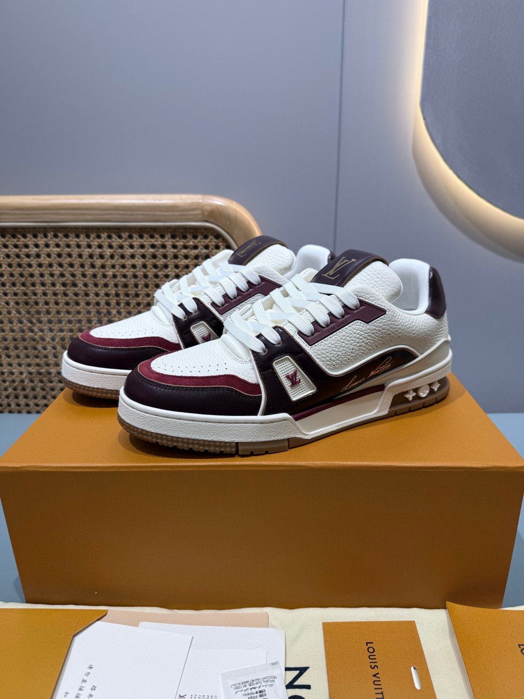 Sneakers Trainer 'Blanc Bordeaux' — vue 29