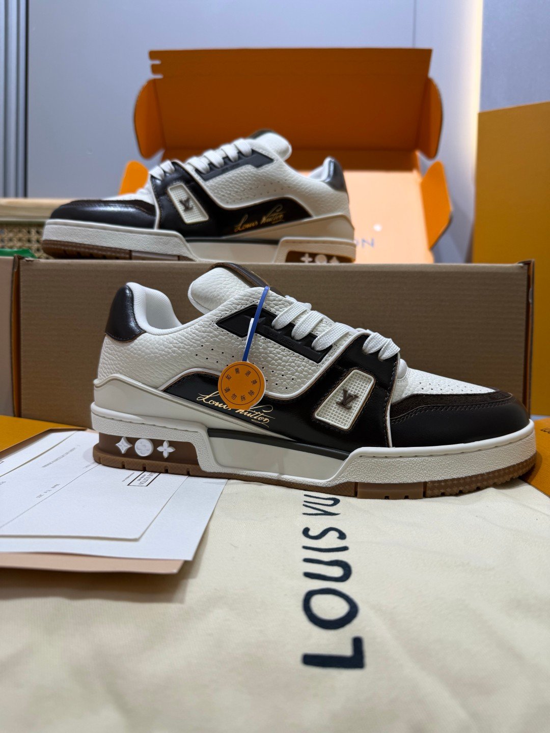 Sneakers Trainer 'Blanc Noir Marron' — vue 2