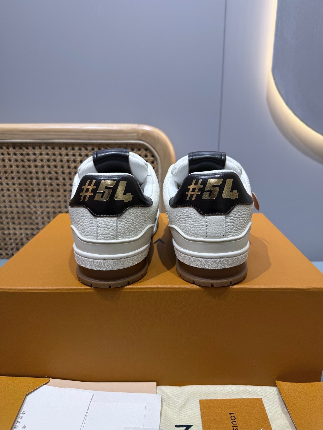 Sneakers Trainer 'Blanc Noir Marron' — vue 27