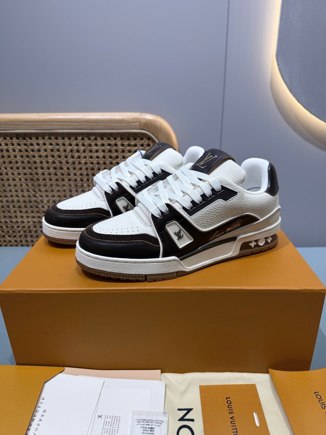 Sneakers Trainer 'Blanc Noir Marron' — vue 29