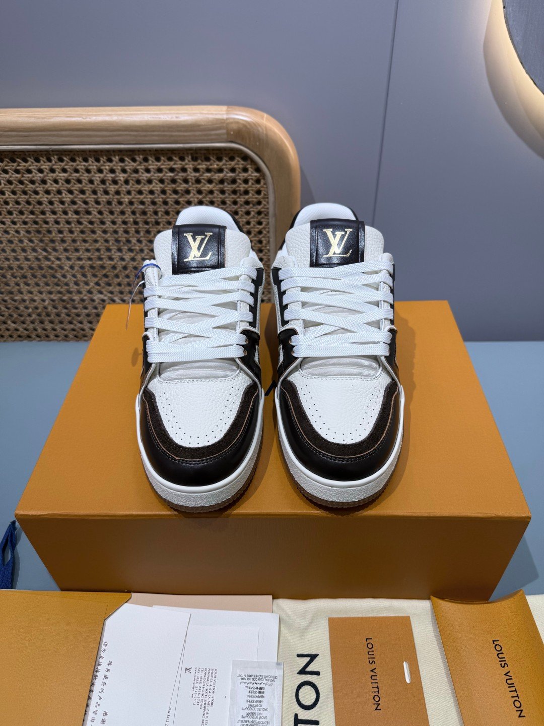 Sneakers Trainer 'Blanc Noir Marron' — vue 30