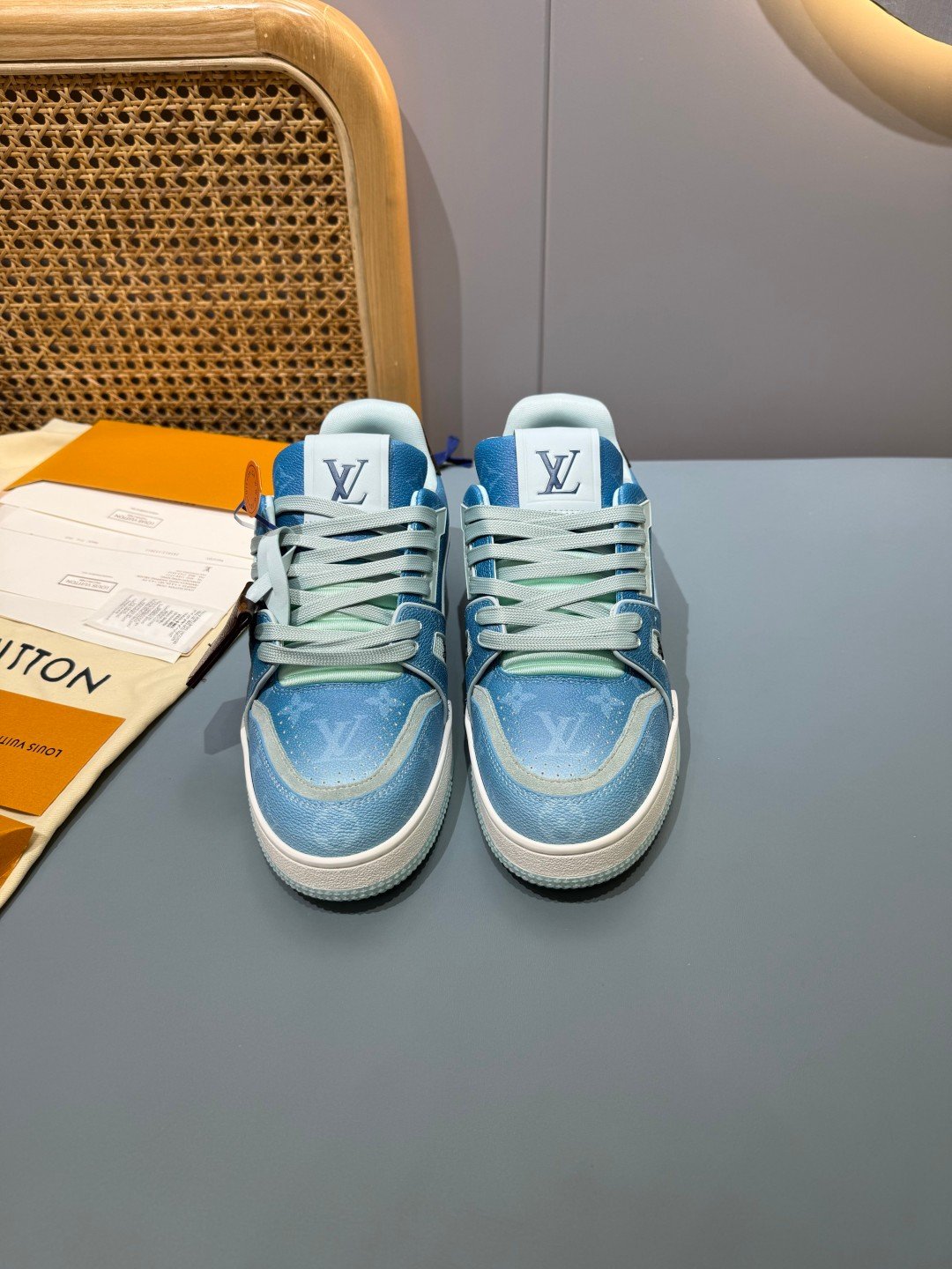 Sneakers Trainer 'Bleu Glacier' — vue 17