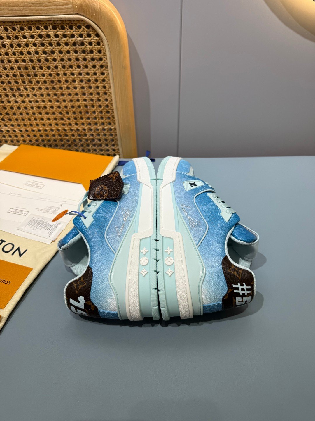 Sneakers Trainer 'Bleu Glacier' — vue 19