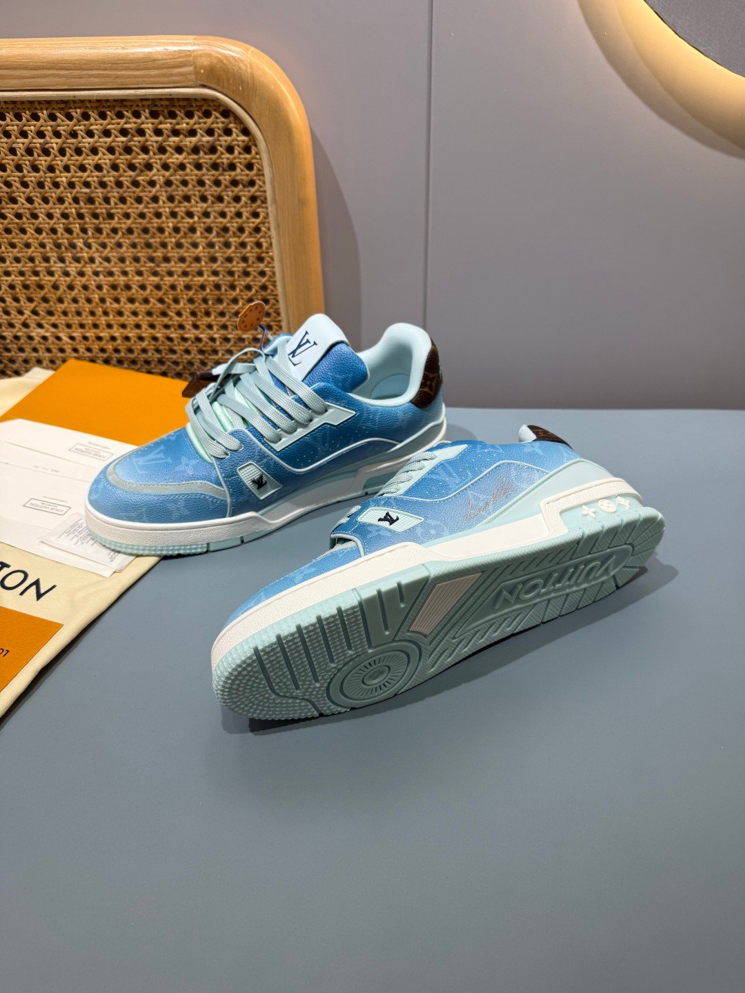 Sneakers Trainer 'Bleu Glacier' — vue 33