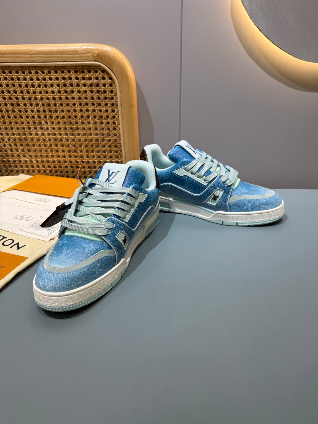 Sneakers Trainer 'Bleu Glacier' — vue 34