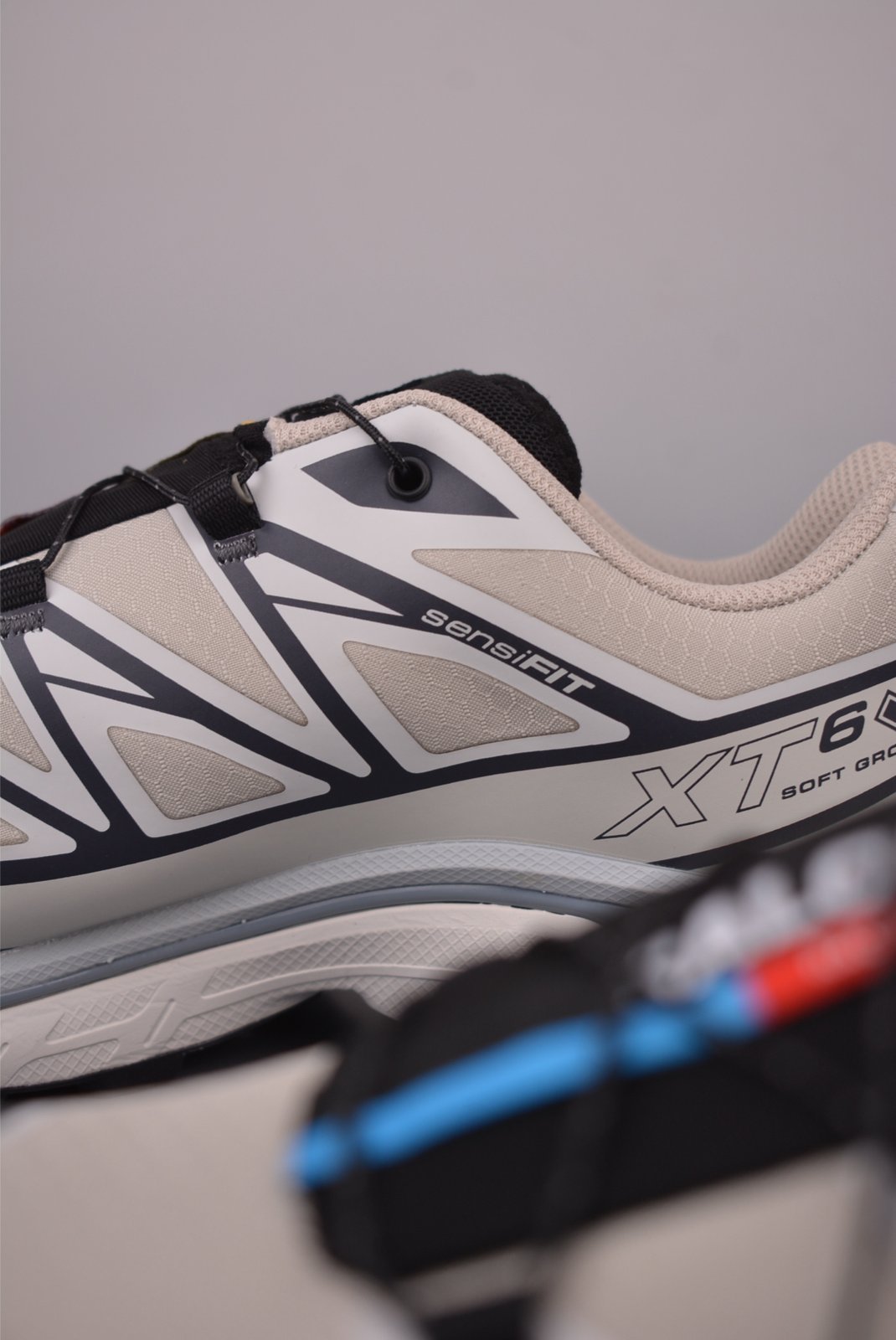 Sneakers XT-6 GTX 'Silver Cloud Black' — vue 4