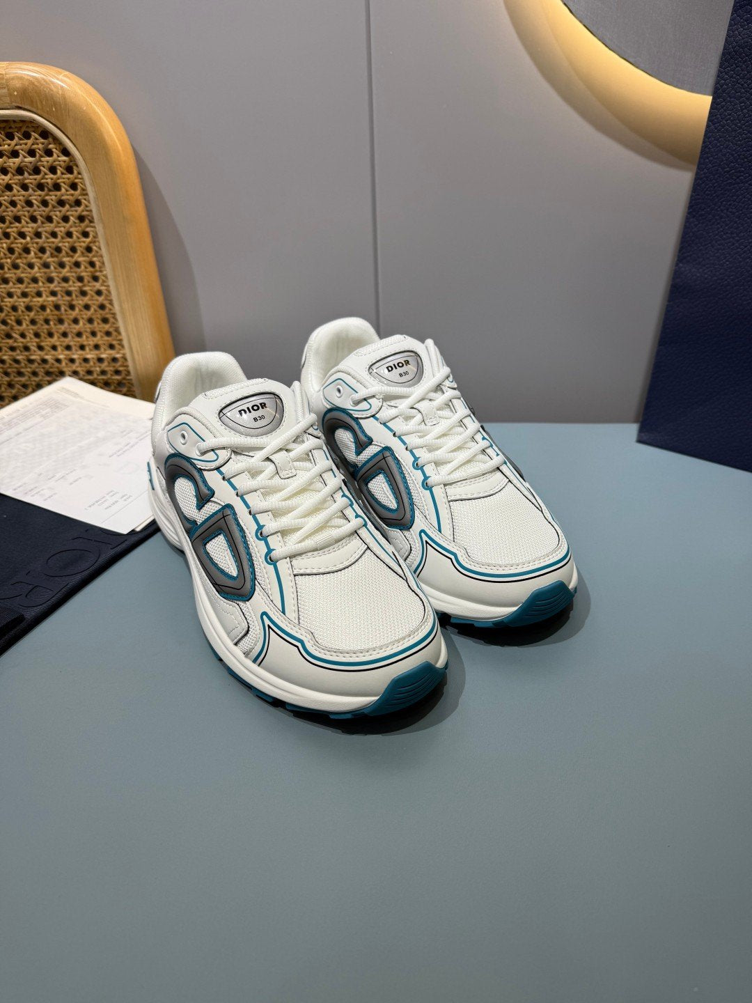 Sneakers B30 'Blanc et Bleu Pétrole' — vue 20