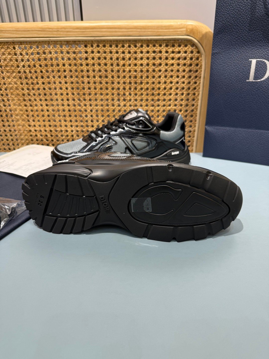 Sneakers B30 'Noir et Gris' — vue 17
