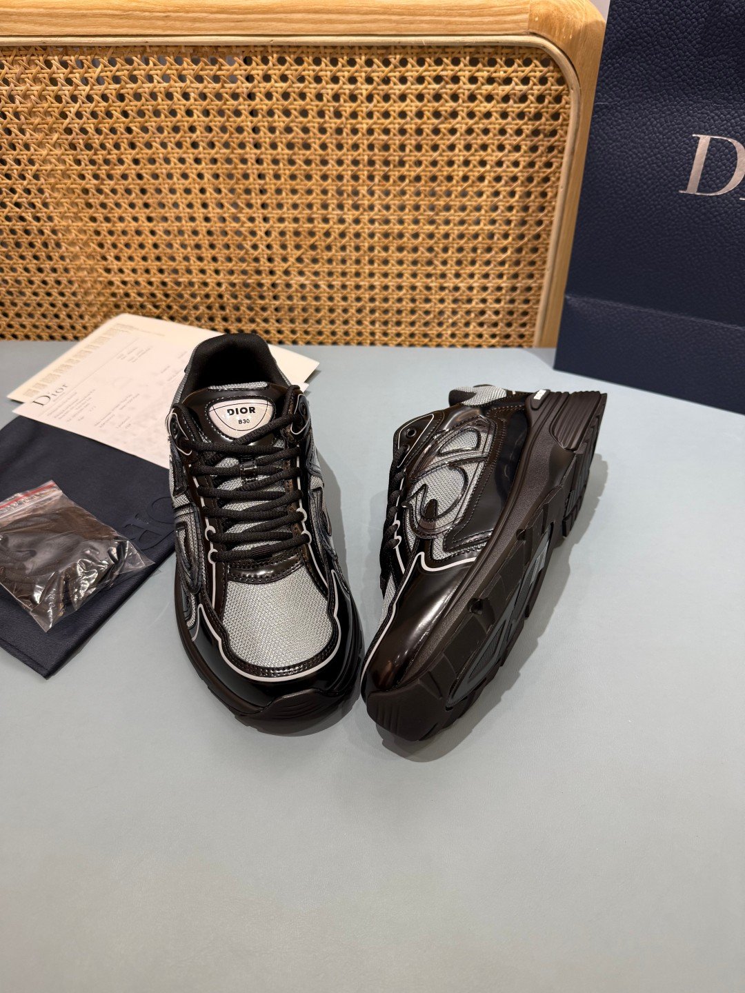 Sneakers B30 'Noir et Gris' — vue 22