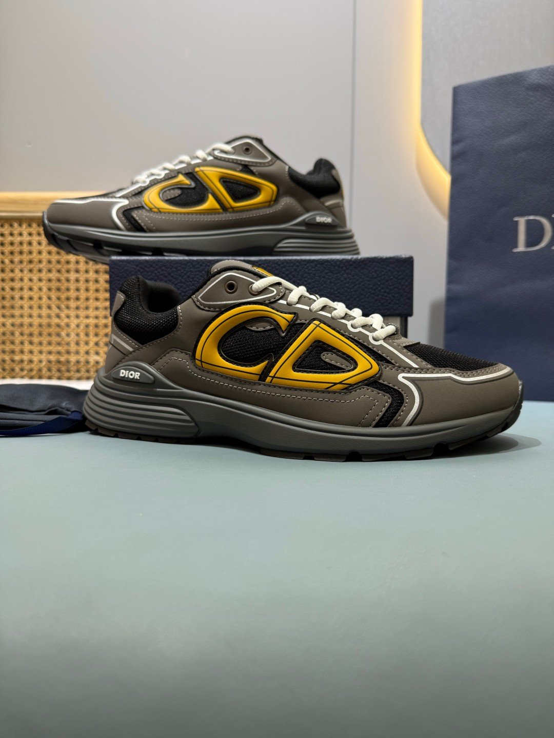 Sneakers B30 'Gris et Jaune Moutarde' — vue 25