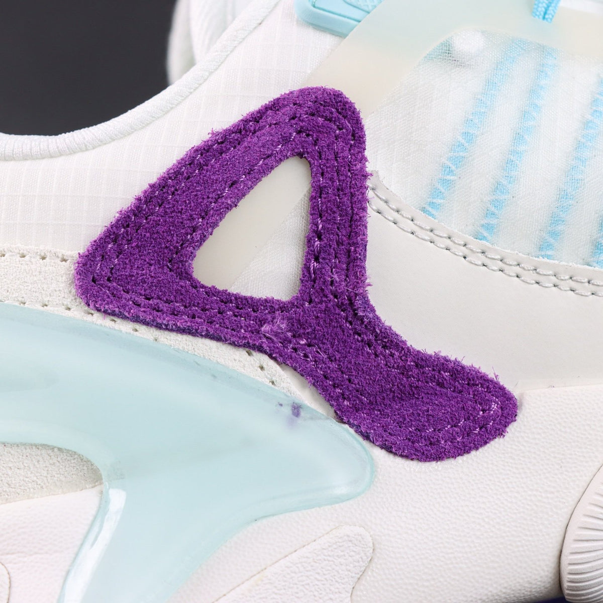 Off-White Odsy-2000 'Blanc Violet Vert d'Eau' — vue 6