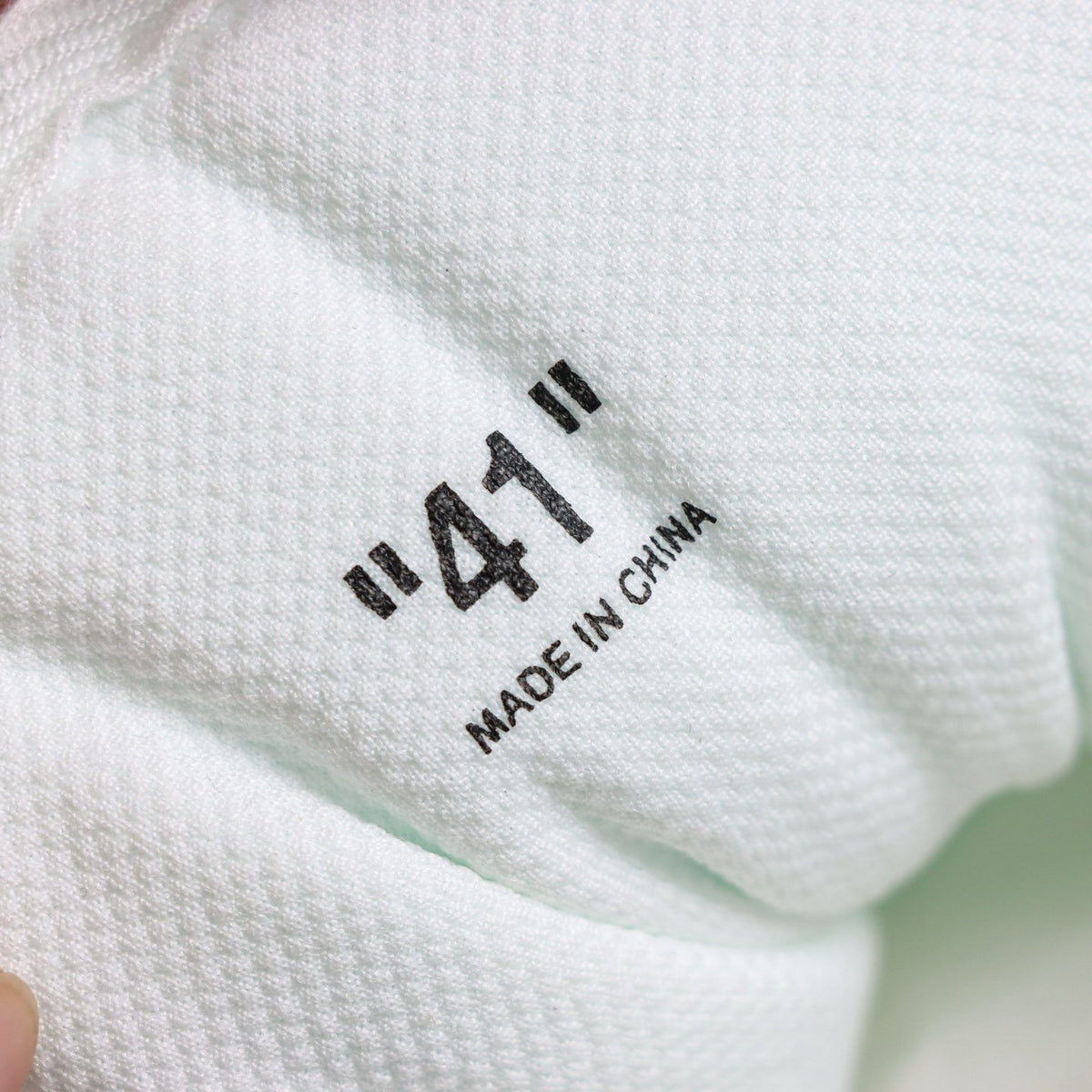 Off-White Odsy-2000 'Blanc Violet Vert d'Eau' — vue 10
