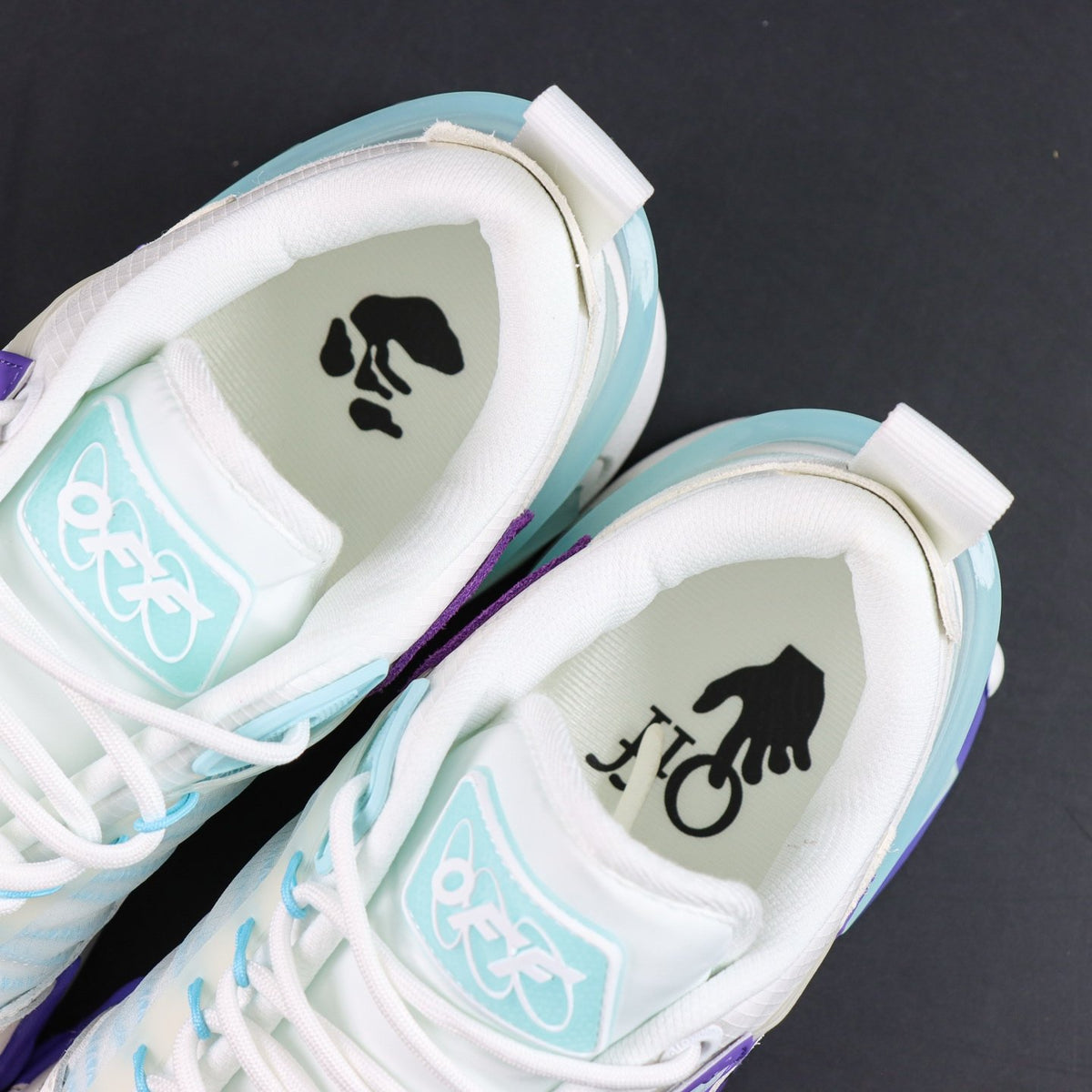 Off-White Odsy-2000 'Blanc Violet Vert d'Eau' — vue 19