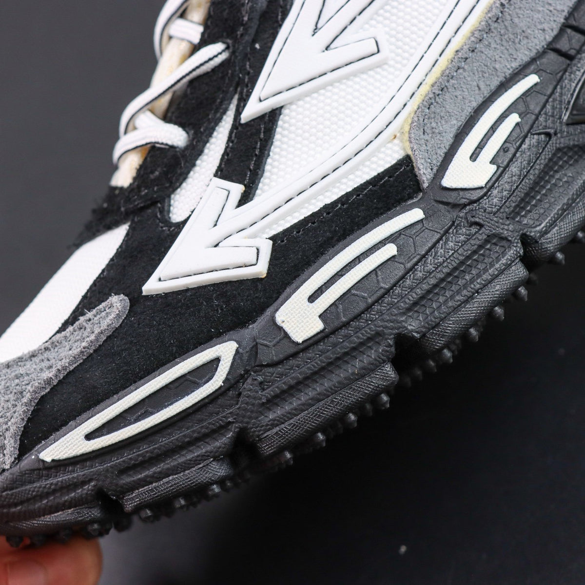 Off-White Odsy-2000 'Noir Blanc' — vue 8