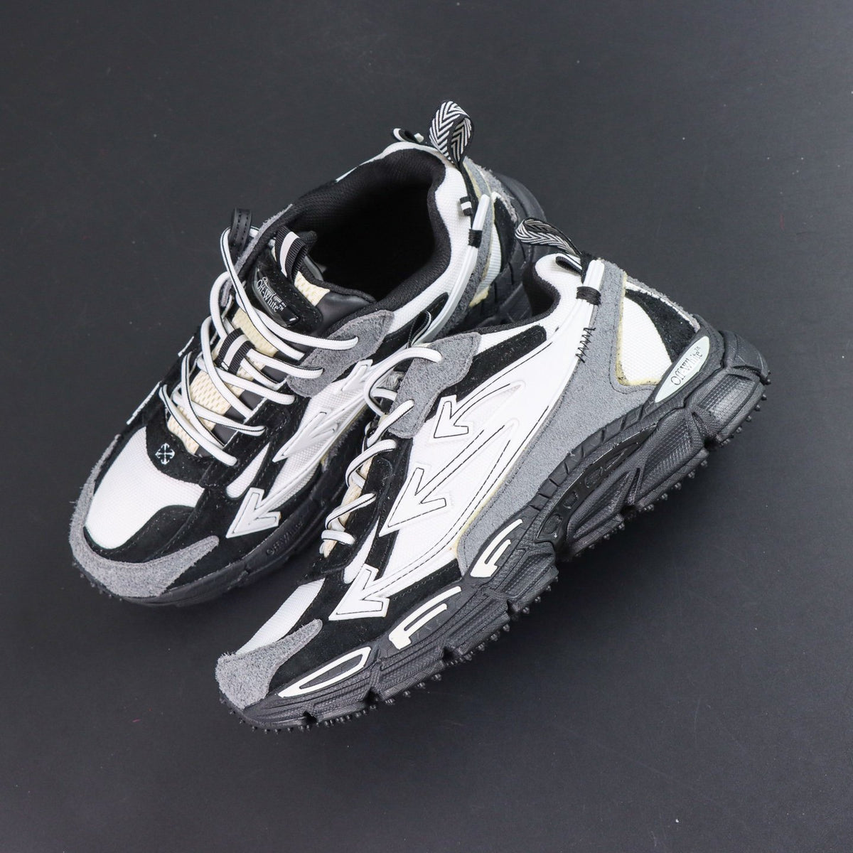 Off-White Odsy-2000 'Noir Blanc' — vue 15