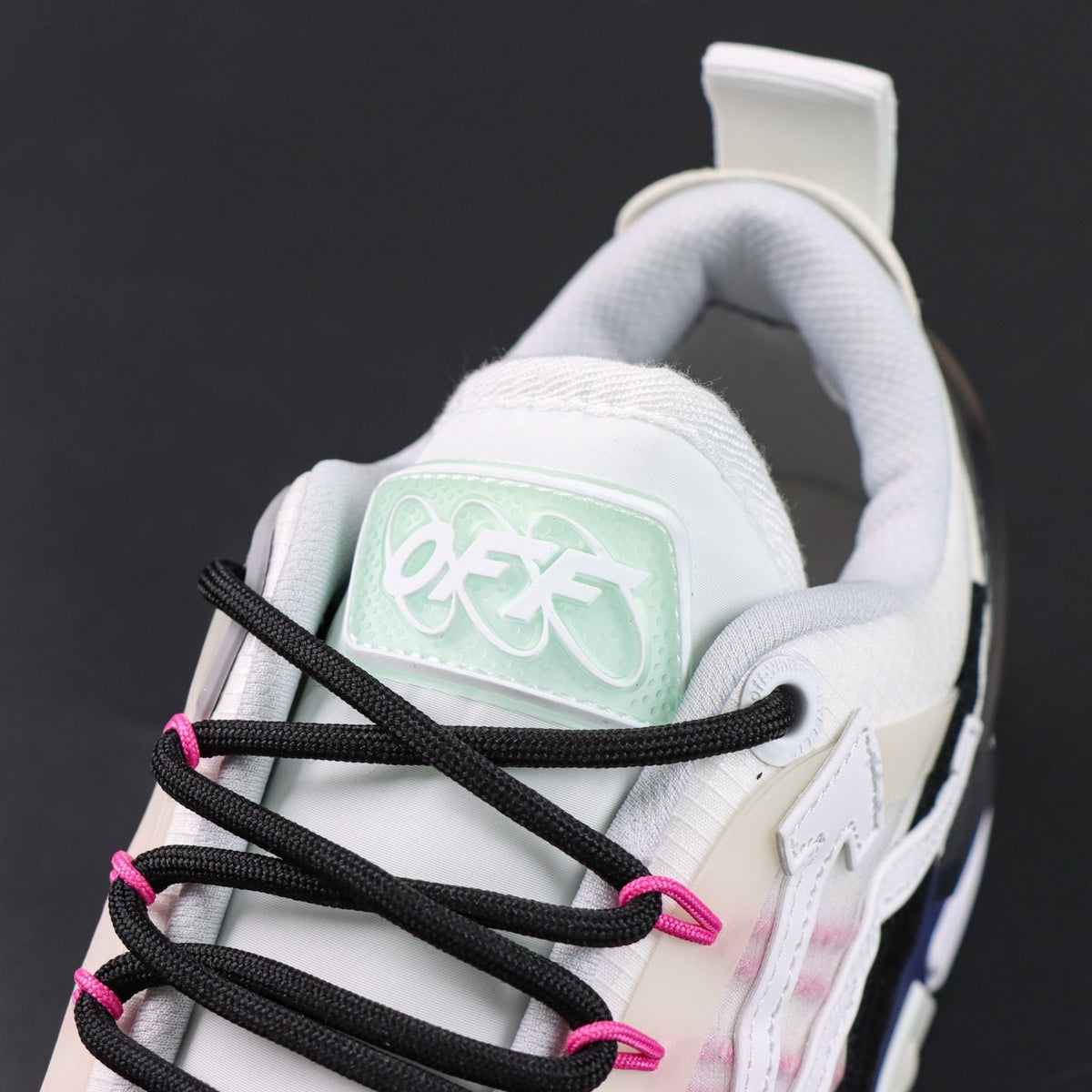 Off-White Odsy-2000 'Blanc Rose Bleu' — vue 11