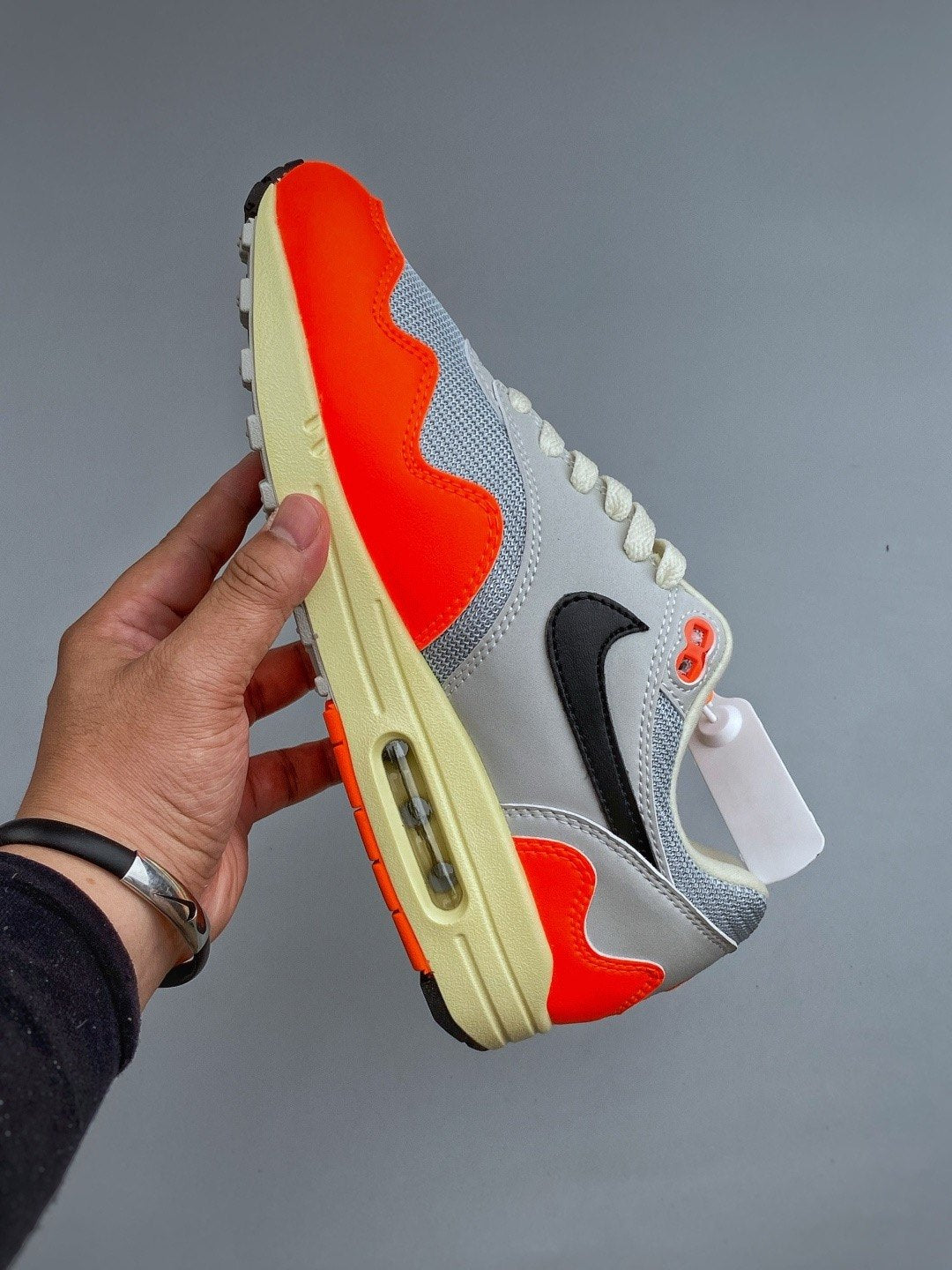 Nike Air Max 1 'Patta Gris Orange' — vue 2